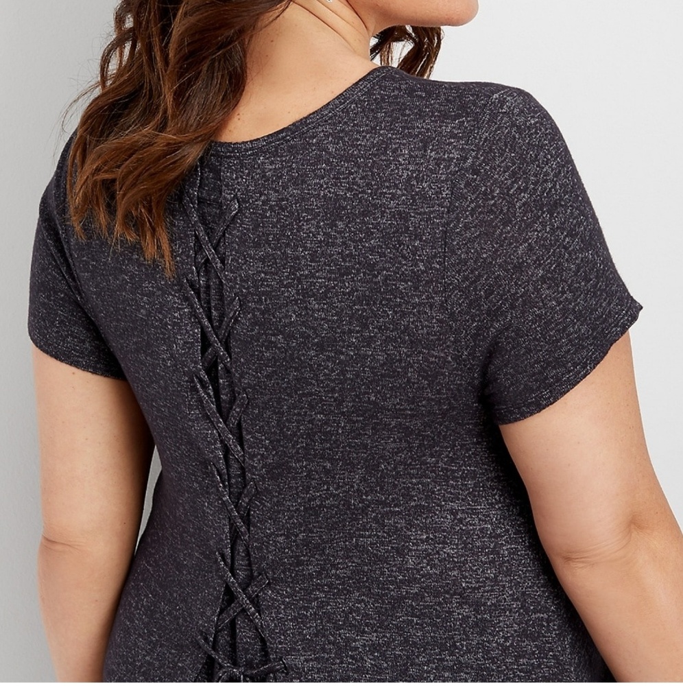 Maurices lace-up back shirt size 0X